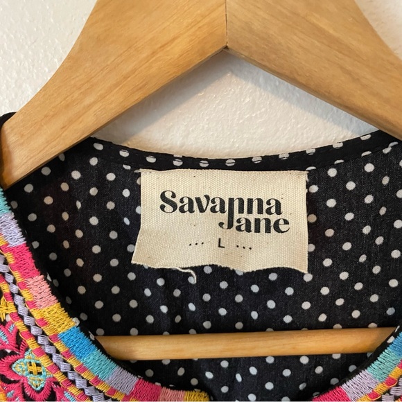 Savanna Jane Black Polka Dot Embroidered Flutter Sleeve Top Size Large - Picture 4 of 8